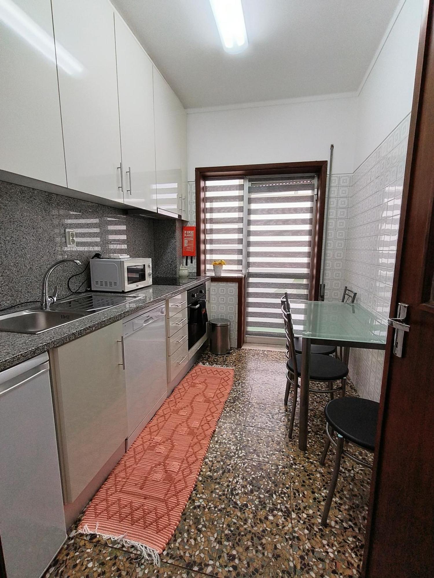 Art Gallery Apartment Порту Экстерьер фото